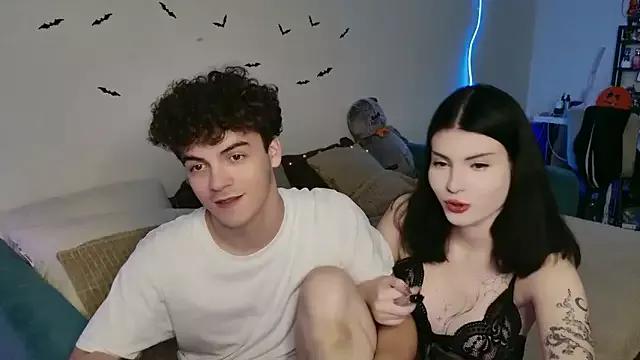 Alice18James from StripChat is Freechat