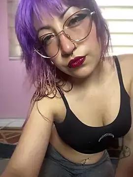 AliceePretty from StripChat is Freechat