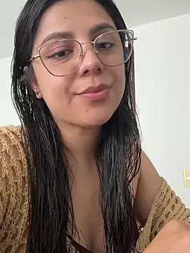 AliceGarc from StripChat is Freechat