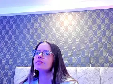 AliceHoe from StripChat is Freechat