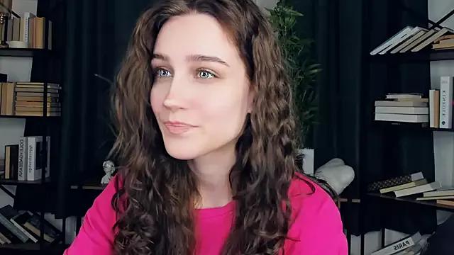 AlicePiercce from StripChat is Freechat