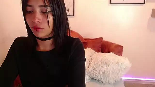 Aliciacute__ from StripChat is Freechat