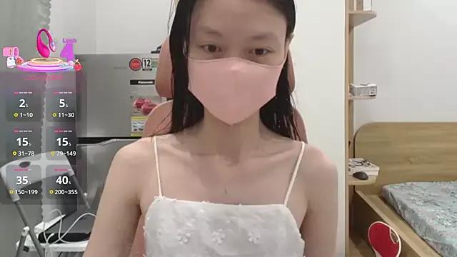 AlinaBaby_T from StripChat is Freechat
