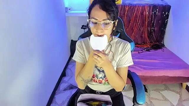 alison_moon7 from StripChat is Freechat