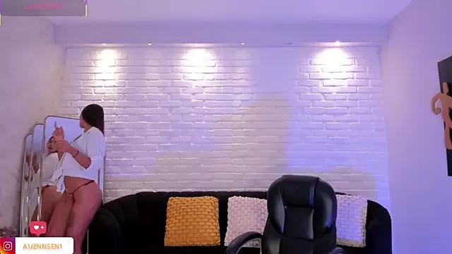 AllyJensen from StripChat is Freechat