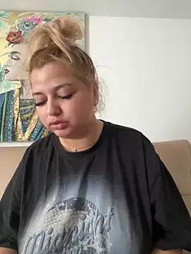 AllysonK from StripChat is Freechat