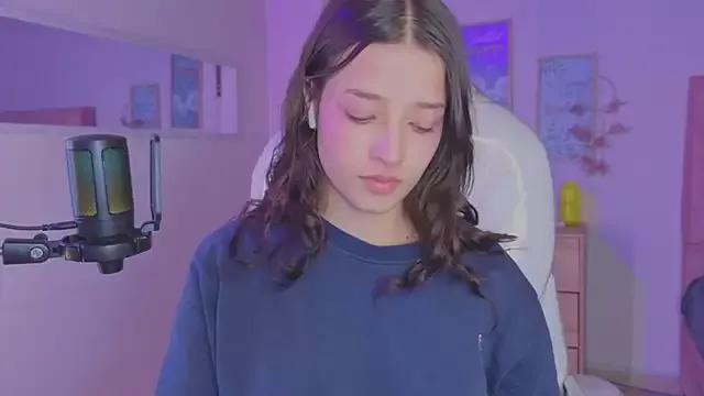 Teen sex cams free adult cams: check-out the satisfaction of conversing and c2c with our stunning models, who will teach you all about seduction and dreams with their smoking hot shapes.