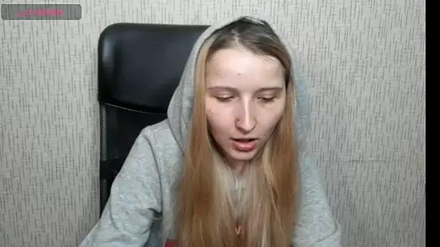 Amanda_Sherr from StripChat is Freechat