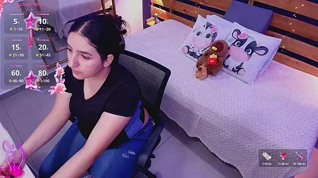 ambar_lover from StripChat is Freechat