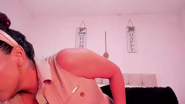 amber_demons2021 from StripChat is Freechat