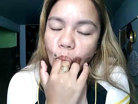 ambersmile from StripChat is Freechat