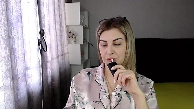Teen sex cams free adult cams: check-out the satisfaction of conversing and c2c with our stunning models, who will teach you all about seduction and dreams with their smoking hot shapes.