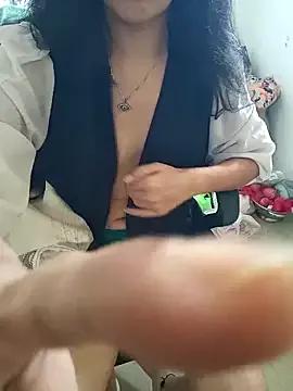 Amorous_Emily_Diva from StripChat is Freechat
