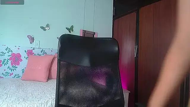 AmyBlue_ from StripChat is Freechat