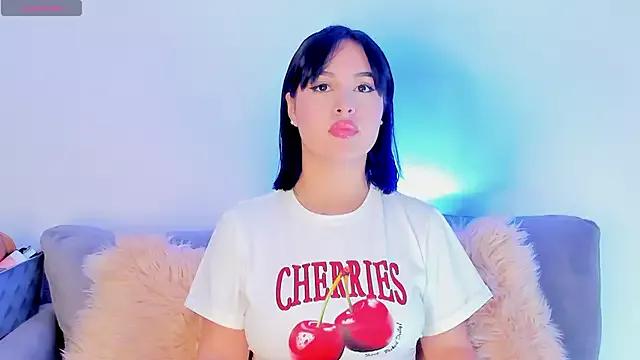 AnaLevii from StripChat is Freechat