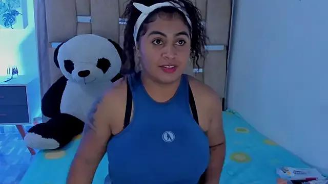 AndreaSweet2 from StripChat is Freechat