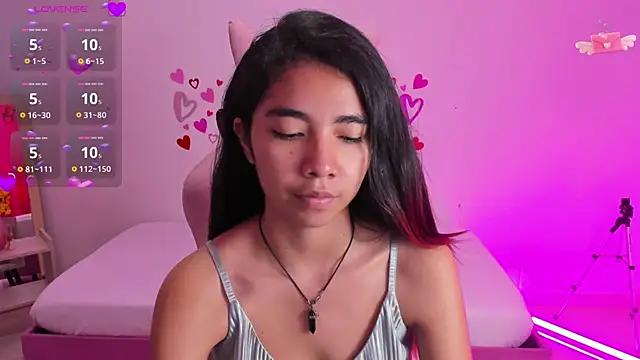 andromeda_meyer from StripChat is Freechat