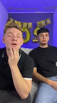 Teen sex cams free adult cams: check-out the satisfaction of conversing and c2c with our stunning models, who will teach you all about seduction and dreams with their smoking hot shapes.