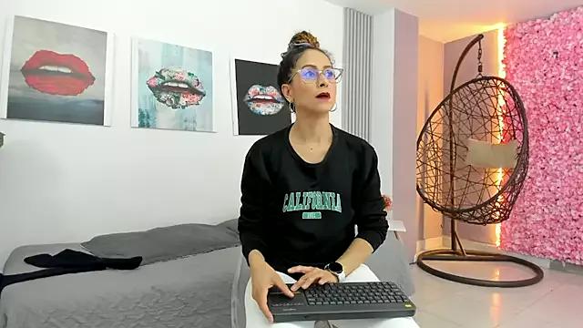 Teen sex cams free adult cams: check-out the satisfaction of conversing and c2c with our stunning models, who will teach you all about seduction and dreams with their smoking hot shapes.