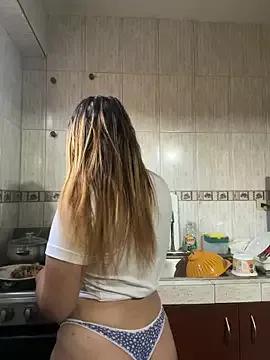 AngelaBlondee from StripChat is Freechat