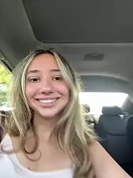 angelicasn0w from StripChat is Freechat