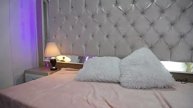 Anitahillss from StripChat is Freechat