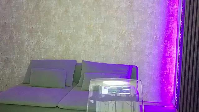 anne_meeow from StripChat is Freechat