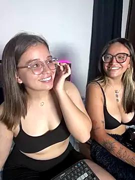 Annie_Grosse from StripChat is Freechat