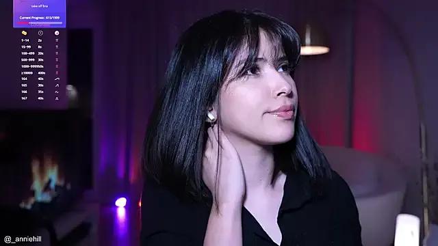 anniehillofficial from StripChat is Freechat