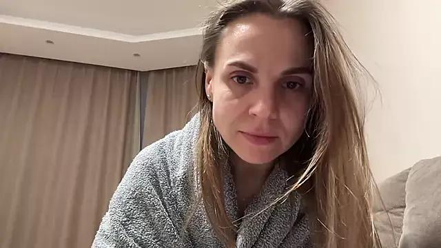 AnnieLove7722 from StripChat is Freechat