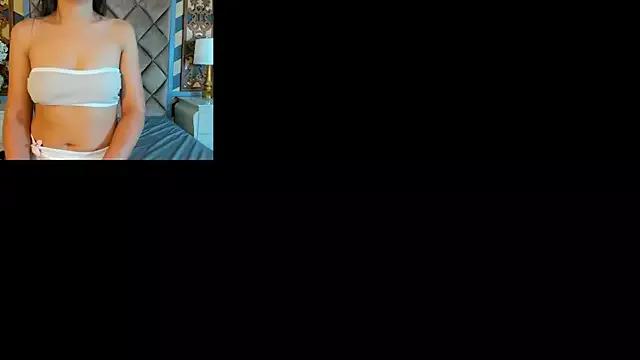 AnnieVegga from StripChat is Freechat