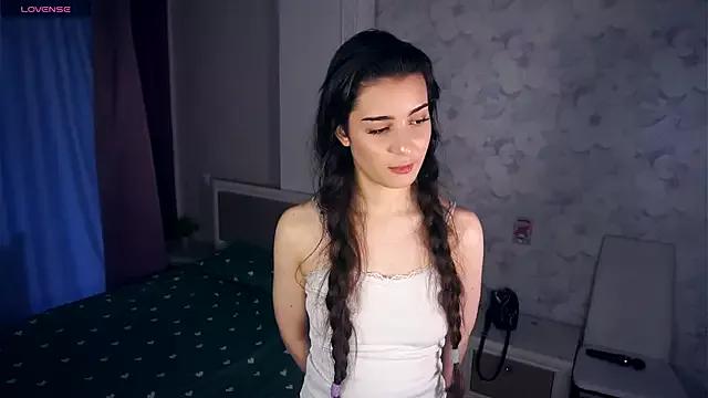 AnnisFeltham from StripChat is Freechat