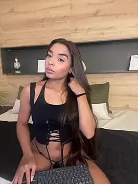 AnnyVega_ from StripChat is Freechat