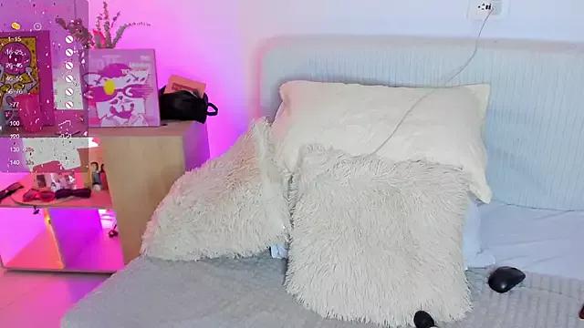 AprilAddams_ from StripChat is Freechat