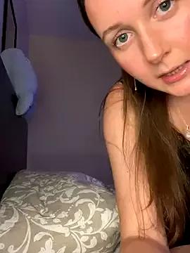 AprilLove from StripChat is Freechat