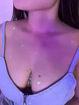 Aria_uwu from StripChat is Freechat
