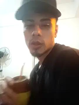 AronFoxx from StripChat is Freechat