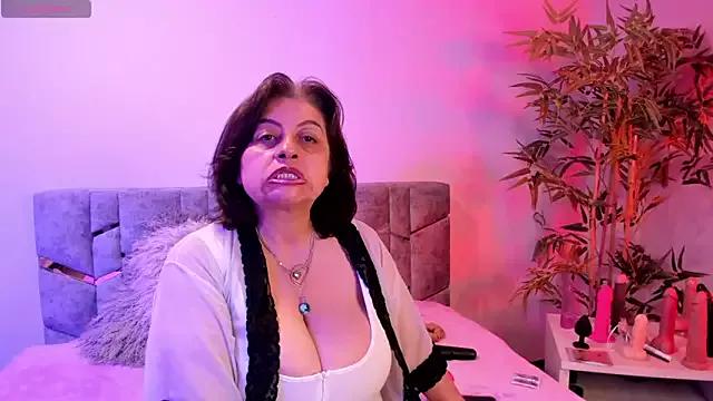 aroonmilf from StripChat