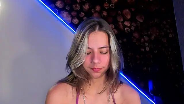 Teen sex cams free adult cams: check-out the satisfaction of conversing and c2c with our stunning models, who will teach you all about seduction and dreams with their smoking hot shapes.