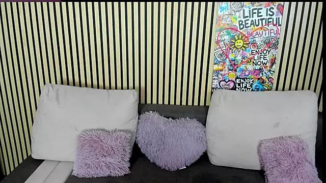 Teen sex cams free adult cams: check-out the satisfaction of conversing and c2c with our stunning models, who will teach you all about seduction and dreams with their smoking hot shapes.