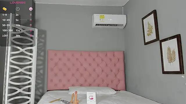Teen sex cams free adult cams: check-out the satisfaction of conversing and c2c with our stunning models, who will teach you all about seduction and dreams with their smoking hot shapes.