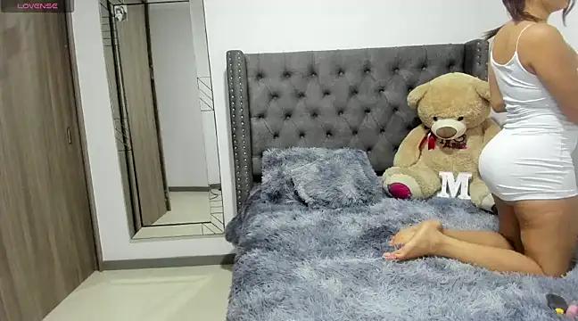 AshleyWalker_ from StripChat is Freechat
