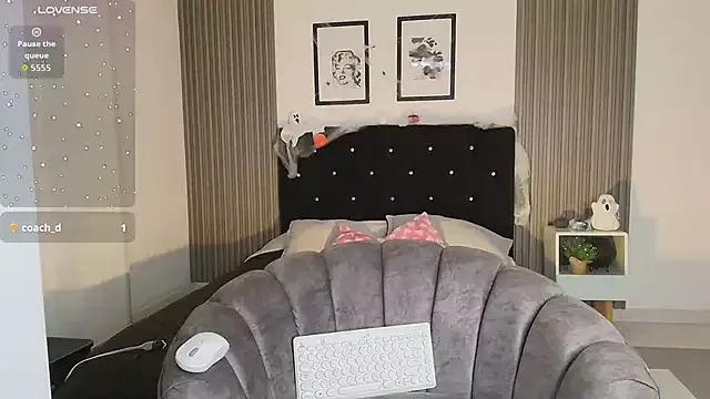 Teen sex cams free adult cams: check-out the satisfaction of conversing and c2c with our stunning models, who will teach you all about seduction and dreams with their smoking hot shapes.