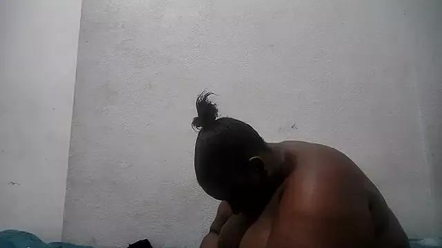 ASSQUEEN37Xx from StripChat is Freechat