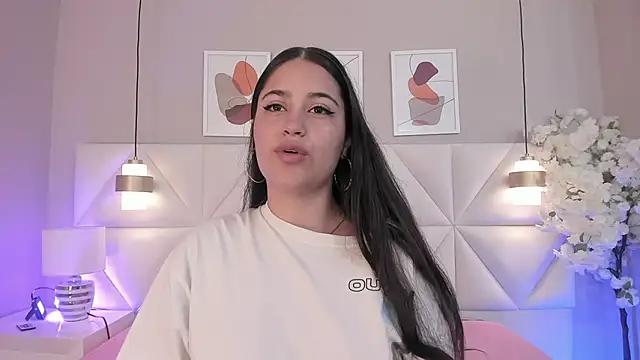 Atenea_cooper from StripChat is Freechat