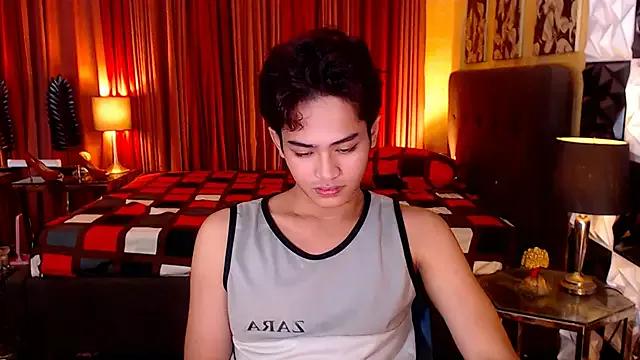 AthisaMooreTS from StripChat is Freechat