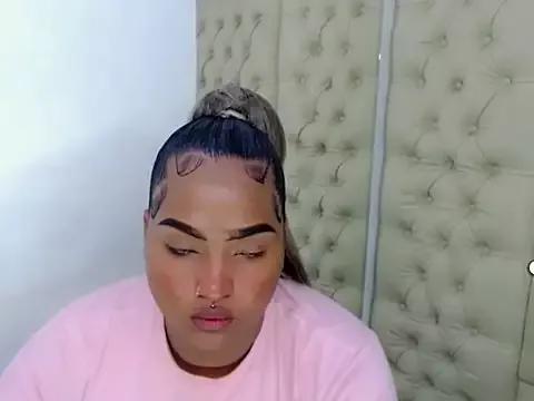 AuroraRoss from StripChat is Freechat