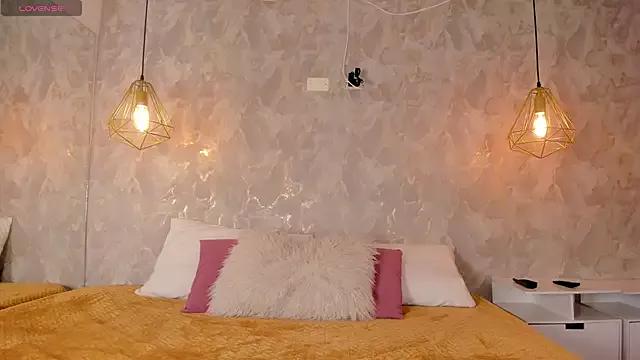 Ayrix_angels from StripChat is Freechat