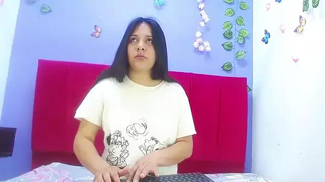azahara_cameroncm from StripChat is Freechat