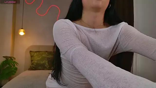 B_Monica_ from StripChat is Freechat